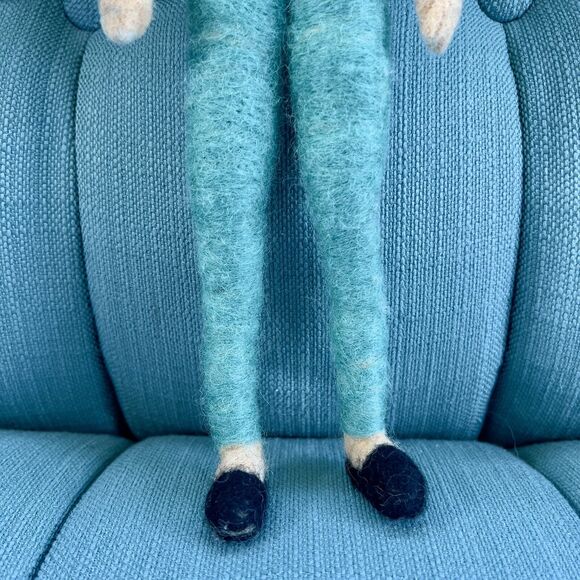Wool Felted Doll OOAK Trendy Old Woman Poseable Handmade Needlework Art Piece - Picture 4 of 16